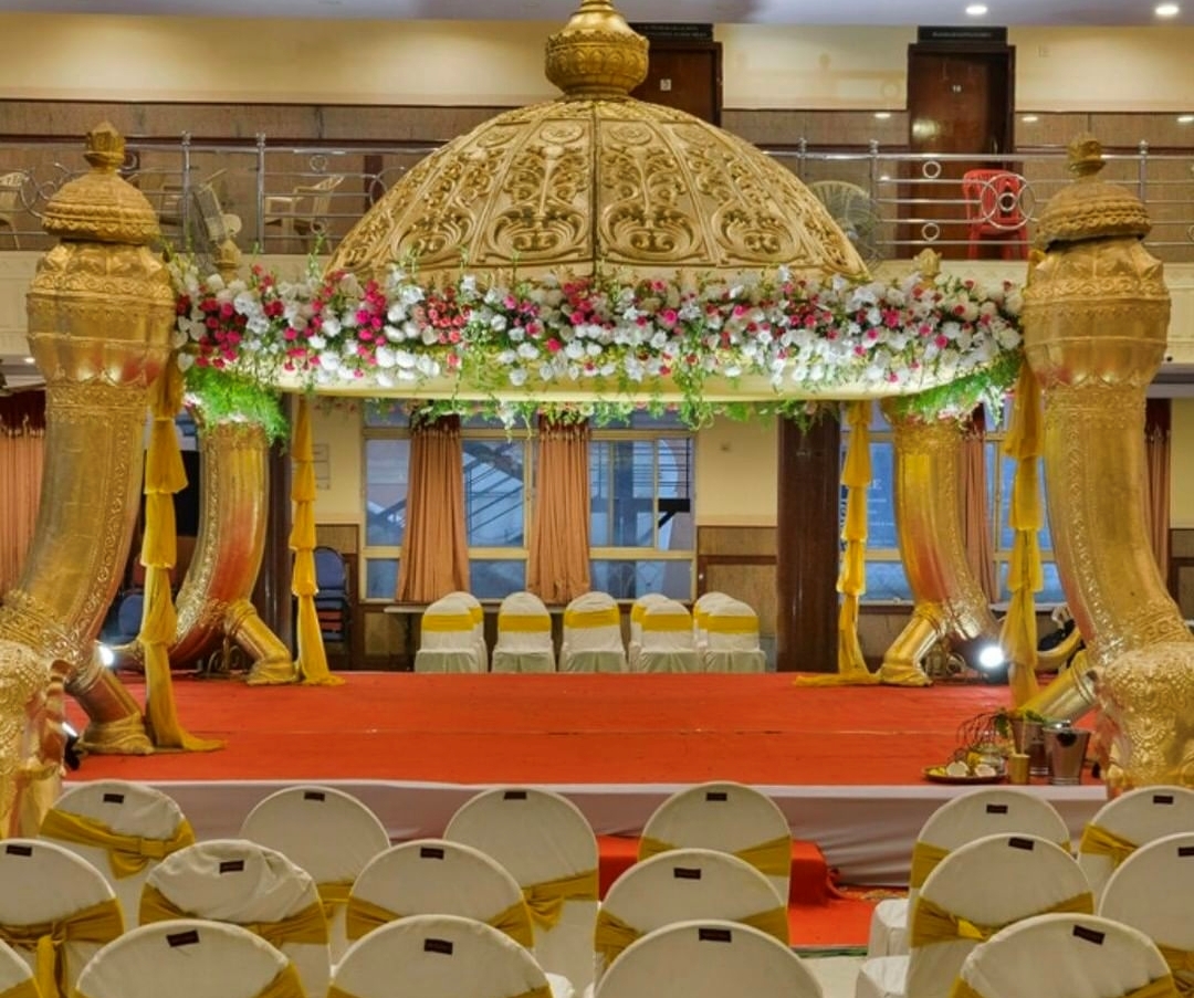 Golden Dome Baraat Stage