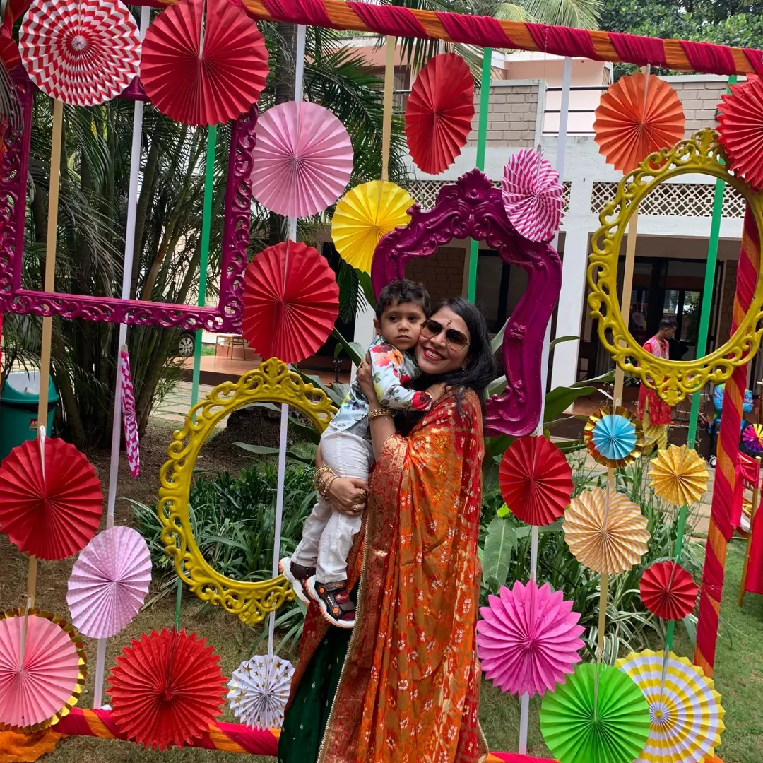 Pinwheel Selfie Frame